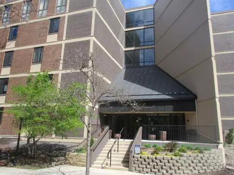 7200 York Ave S #122, Minneapolis, MN 55435
