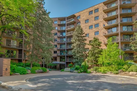 210 W Grant St #519, Minneapolis, MN 55403