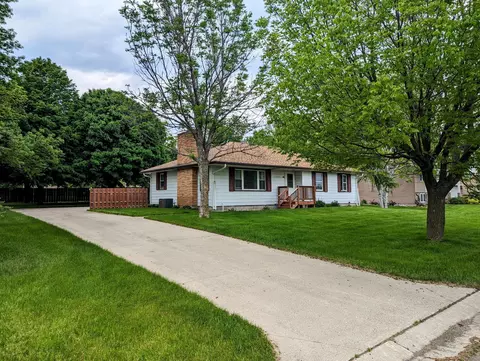 222 NE 5th St, Pennock, MN 56279