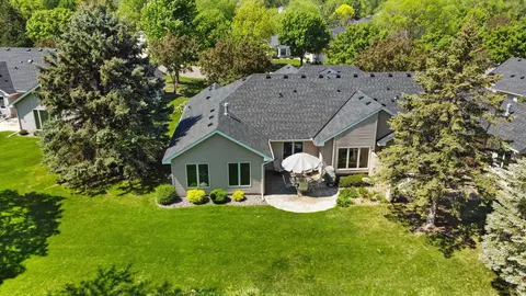 5526 Fenway Ct, White Bear Township, MN 55110