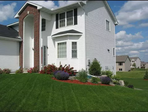 13944 Starlite Dr, Rogers, MN 55374