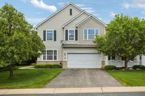 5035 Holly Ln N #401, Plymouth, MN 55446