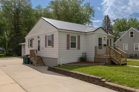 1208 5th Ave NW, Rochester, MN 55901