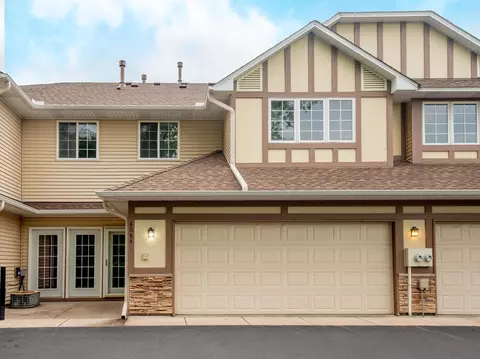 4084 Meadowlark Curv, Eagan, MN 55122