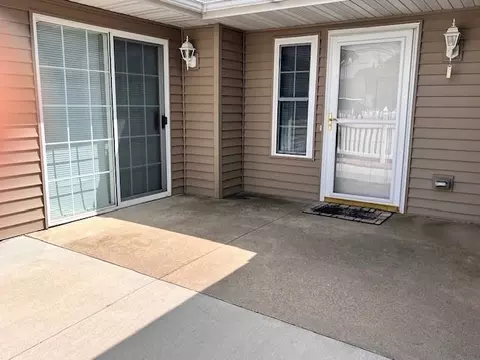 1900 Oak Tree Ln #D, Austin, MN 55912 photo 2