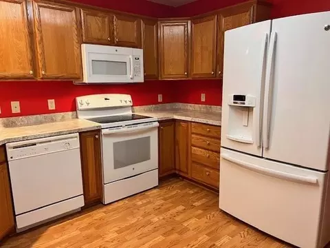 1900 Oak Tree Ln #D, Austin, MN 55912 photo 7