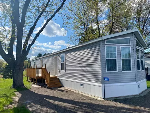 10057 Carey Ln, Garrison, MN 56450
