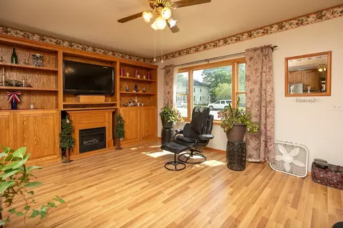 418 Main St W, Wabasha, MN 55981 photo 4