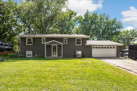 8144 Hornell Ave S, Cottage Grove, MN 55016