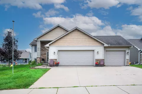 2802 Meadows Dr, River Falls, WI 54022