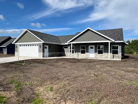 911 8th Ave NW, Perham, MN 56573 photo 5
