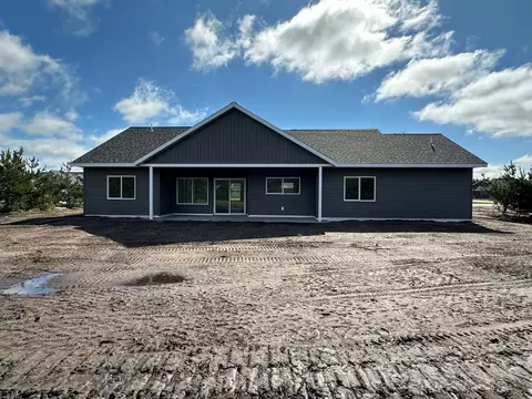 911 8th Ave NW, Perham, MN 56573 photo 7