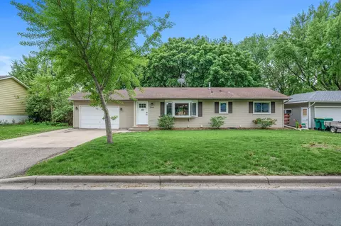 2046 Jade Ln, Eagan, MN 55122