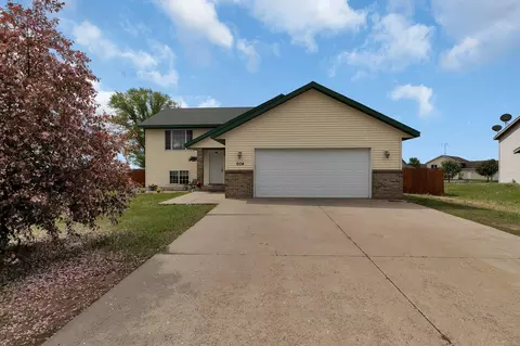 604 3rd St SW, Rice, MN 56367