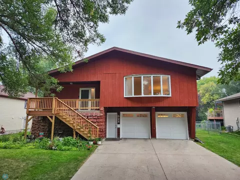 822 12th Ave E, West Fargo, ND 58078
