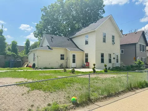 1016 26th Ave NE, Minneapolis, MN 55418