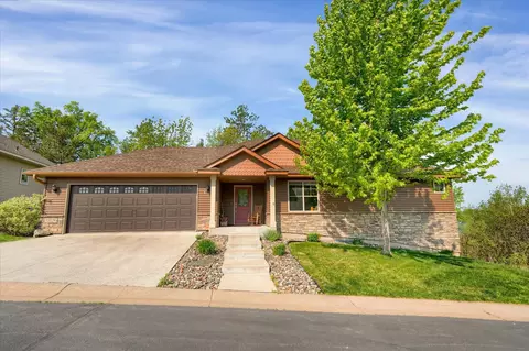 31120 Magnolia Ln, Lindstrom, MN 55045