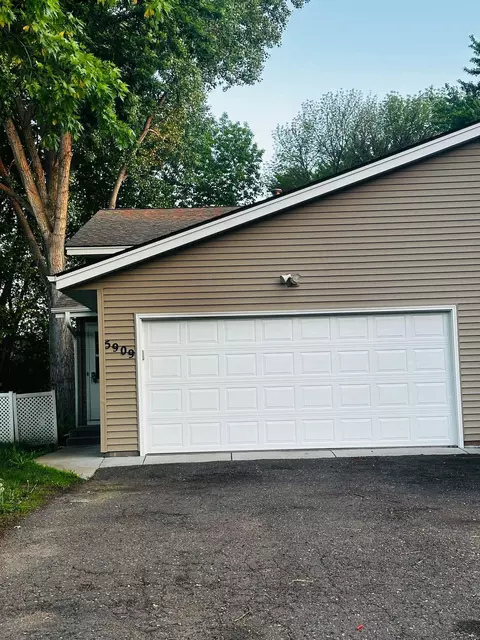 5909 73rd Ave N, Brooklyn Park, MN 55429
