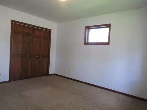 1830 Red Leaf Ct, Windom, MN 56101 photo 16