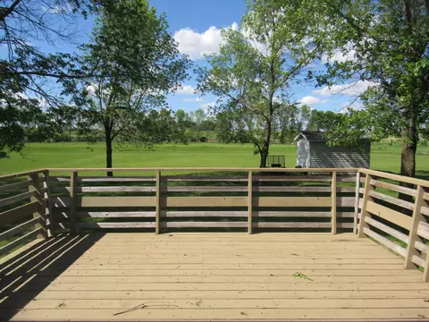 1830 Red Leaf Ct, Windom, MN 56101 photo 6