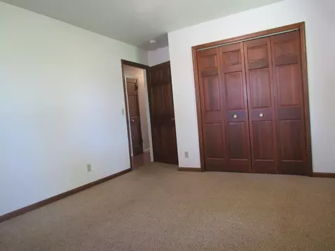 1830 Red Leaf Ct, Windom, MN 56101 photo 14