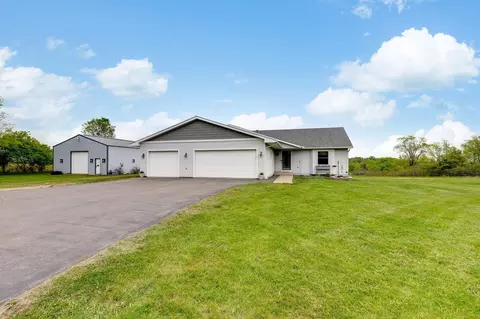 420 126th Ave, Hudson, WI 54016