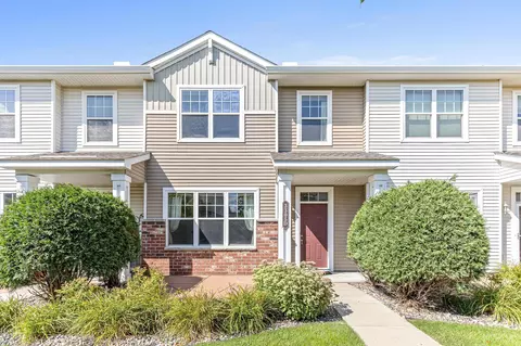 3305 Hazel Trl #D, Woodbury, MN 55129