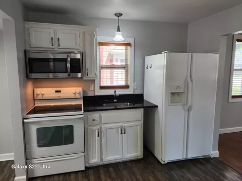 616 15th St SW, Willmar, MN 56201