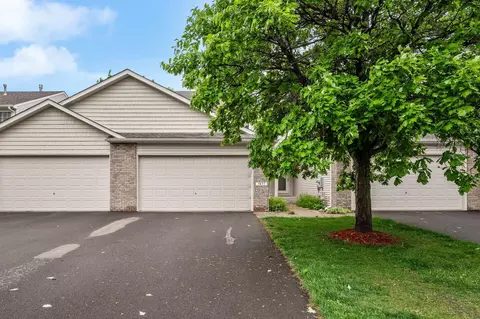 7877 Garland Ln N, Maple Grove, MN 55311