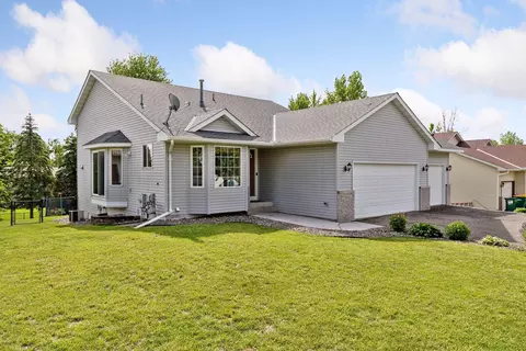 7007 Sarah Ln, Rockford, MN 55373