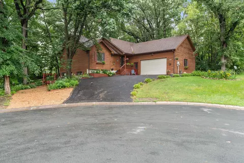928 Dutchmans Way SE, Watertown, MN 55388