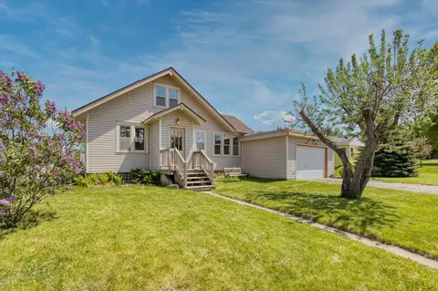 420 Bluejay Ave, Mayer, MN 55360