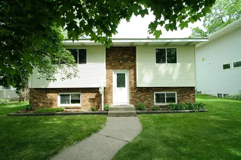 626 Summit Ave, Saint Paul Park, MN 55071