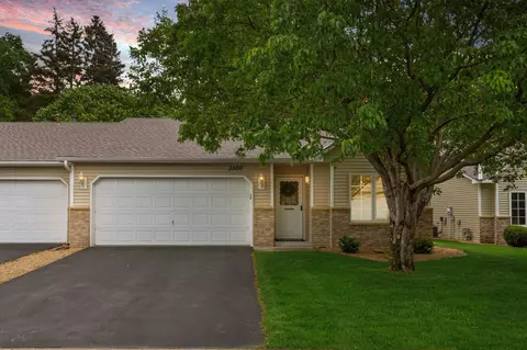 3560 Zinnia Ln N, Plymouth, MN 55441