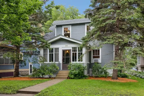 1860 Grand Ave, Saint Paul, MN 55105