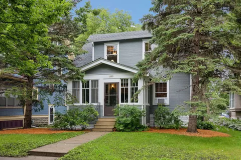 1860 Grand Ave, Saint Paul, MN 55105