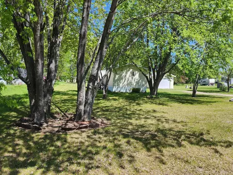 136 Park Cir, Ottertail, MN 56571 photo 3