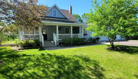 213 New St, Monticello, MN 55362