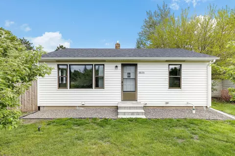 8835 S Highway Dr, Lexington, MN 55014