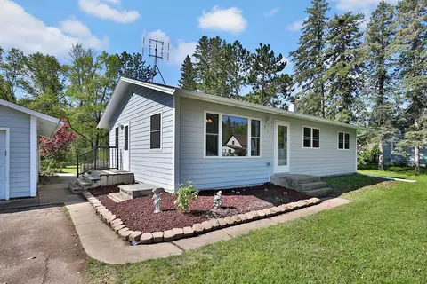 917 Maple Ave E, Mora, MN 55051