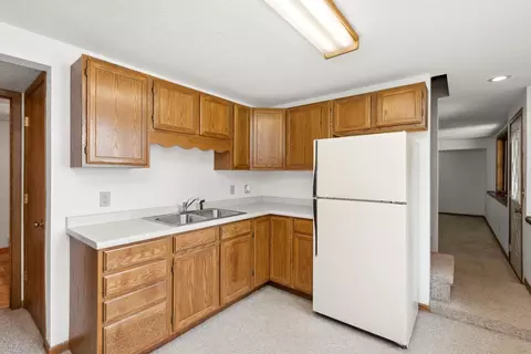 8855 Shields Lake Path, Faribault, MN 55021 photo 5