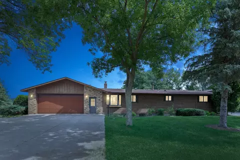 8855 Shields Lake Path, Faribault, MN 55021 photo 4