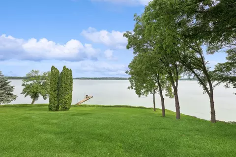 8855 Shields Lake Path, Faribault, MN 55021 photo 22