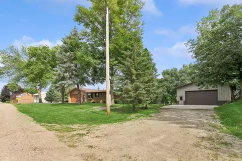 8855 Shields Lake Path, Faribault, MN 55021 photo 21