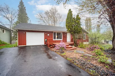 8 Northfield St, Duluth, MN 55803