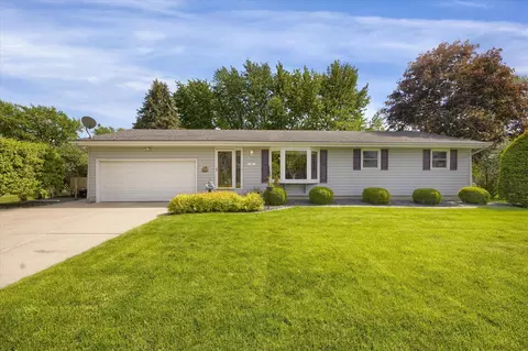 146 Mound St, Shakopee, MN 55379