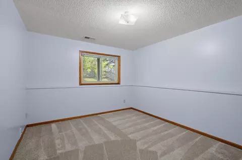 3958 Worchester Dr, Eagan, MN 55123 photo 33