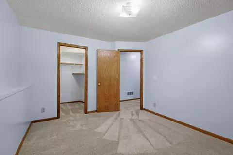 3958 Worchester Dr, Eagan, MN 55123 photo 34