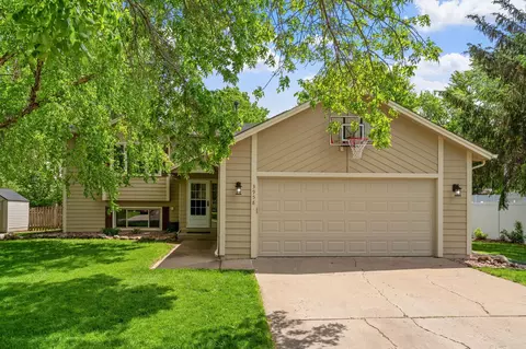 3958 Worchester Dr, Eagan, MN 55123 photo 2