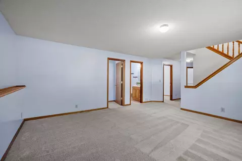 3958 Worchester Dr, Eagan, MN 55123 photo 30